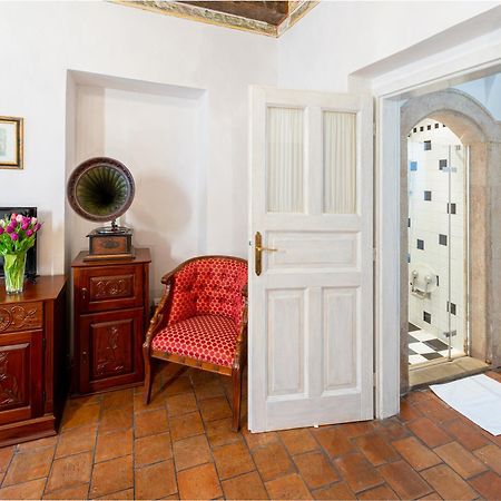 Loreta Hotel Praha Bagian luar foto