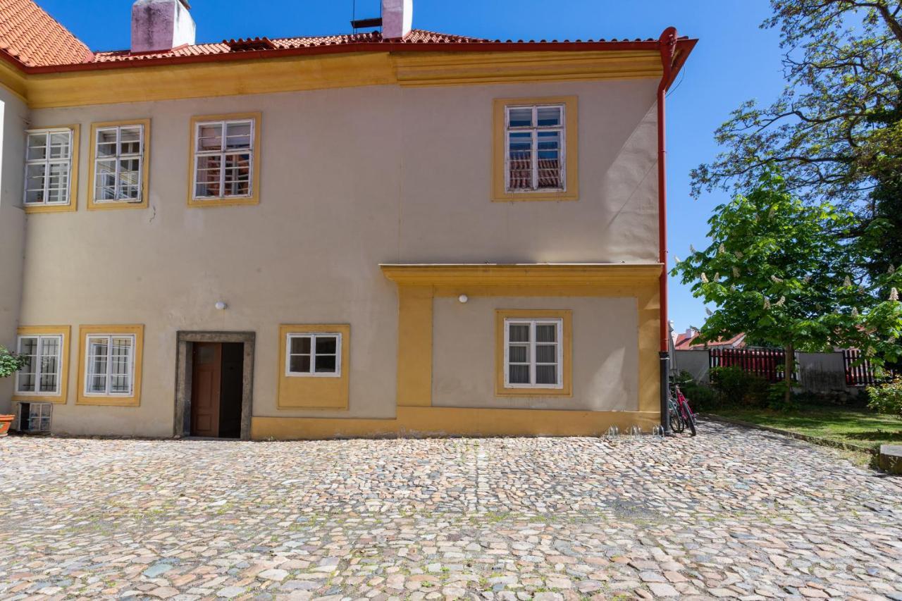 Loreta Hotel Praha Bagian luar foto